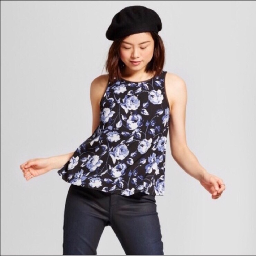 A New Day floral top - Picture 5 of 5